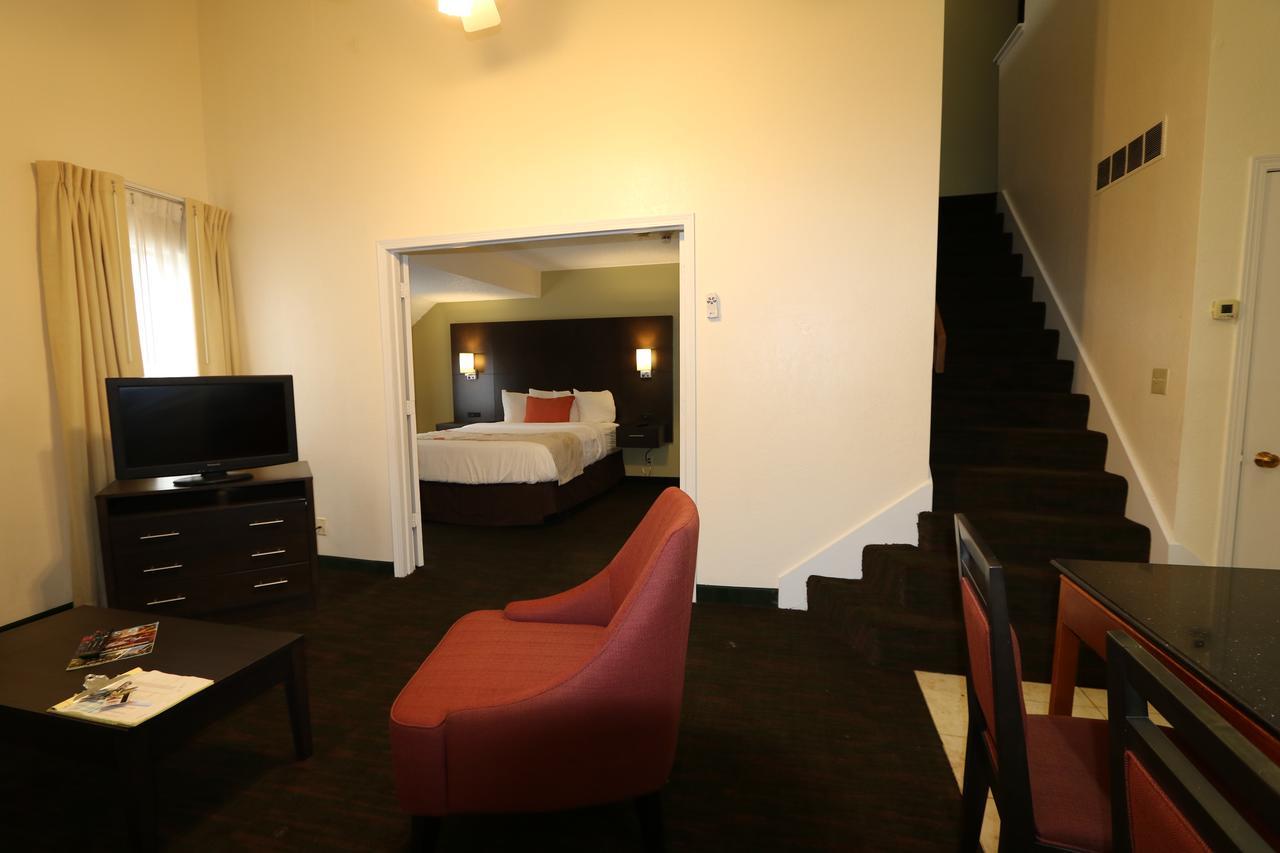 Fairbridge Inn & Suites - Akron Copley Township - West Esterno foto