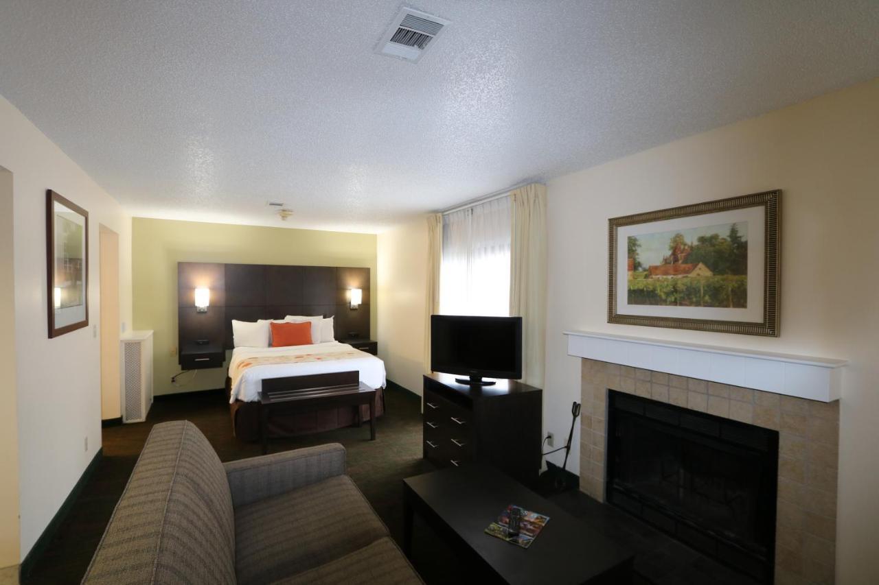Fairbridge Inn & Suites - Akron Copley Township - West Camera foto